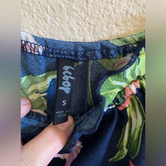 Off The Shoulder Floral Shorts/Dress 🌴 - Picture 8 of 8